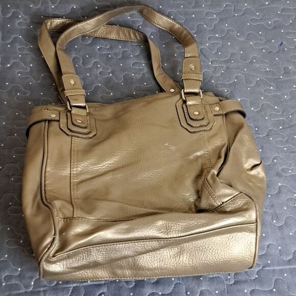 Emilie M gold shoulder bag - Picture 1 of 5
